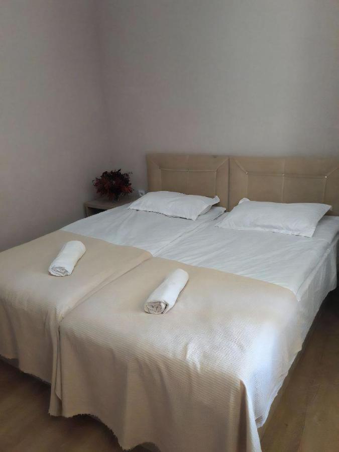 Guest House Mari30 Mestia Exterior foto